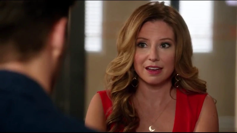 бекки шарп флеш. флеш бекки это что. расскажите о себе фильм 2012. игровые автоматы 3 девушки. ребекка флеш.