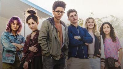 'Runaways' Debuted Their First Episode and We Saw It