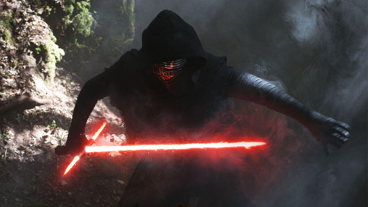 StarWars_16x9_Kylo-Ren