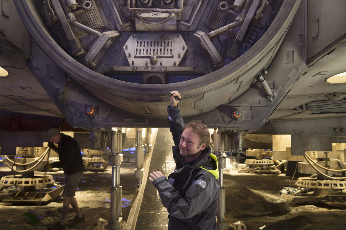 Star Wars_Millennium Falcon_Rian Johnson