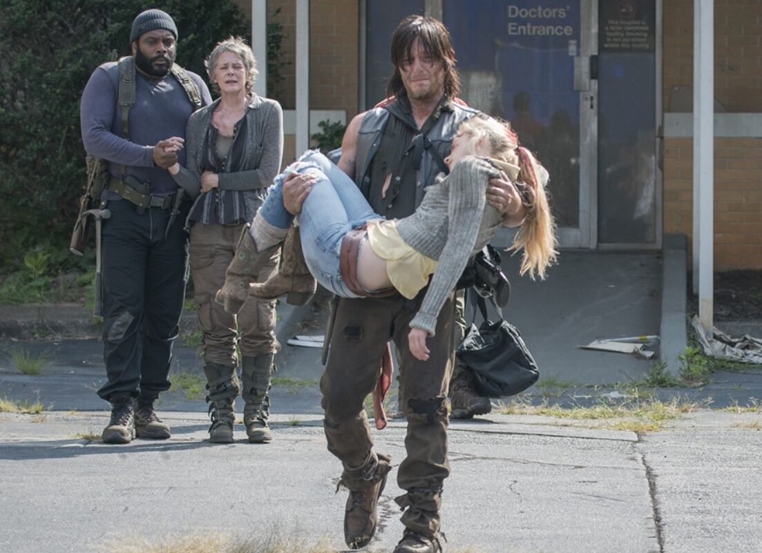 daryl carrying-beth