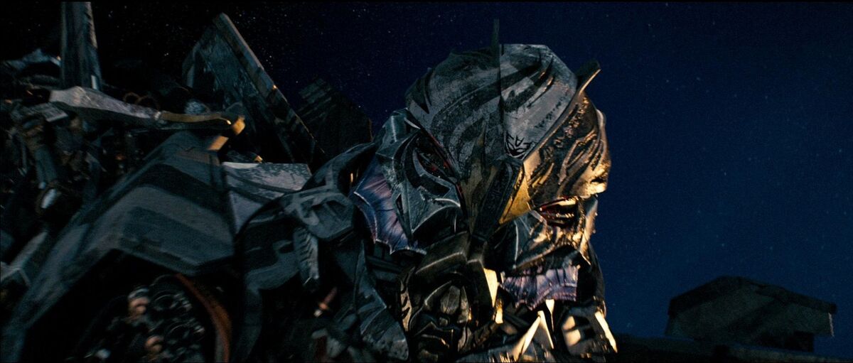 Starscream in Transformers- Dark of the Moon