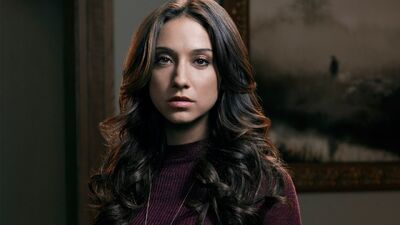 NYCC: Stella Maeve 'The Magicians' Interview