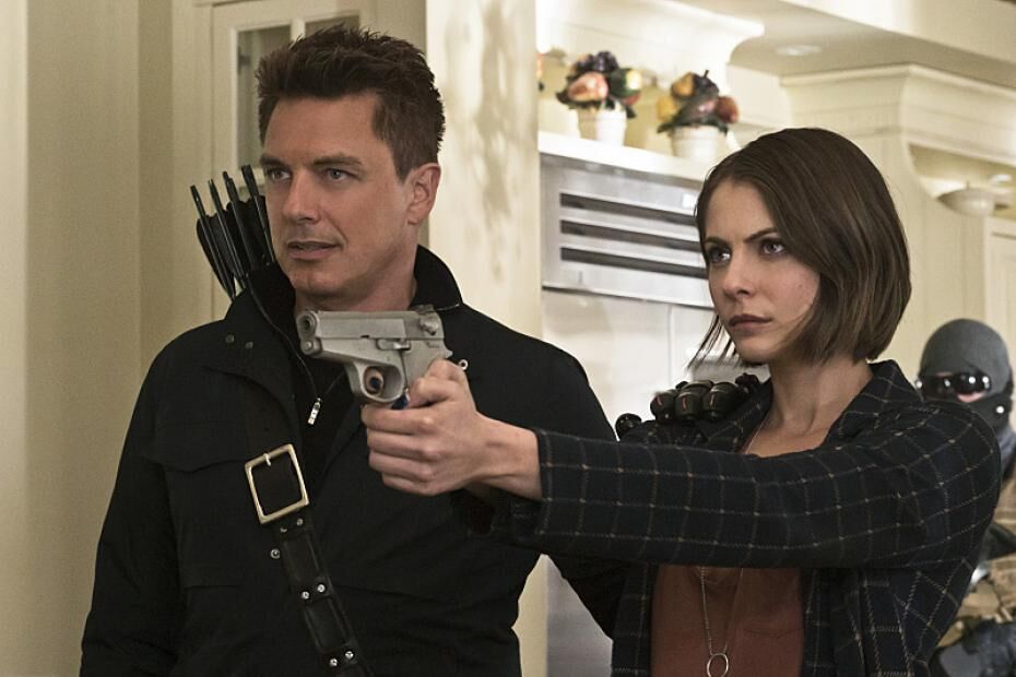 Thea Becomes Speedy On 'Arrow' & Season 4 Is Looking More Promising Than  Ever