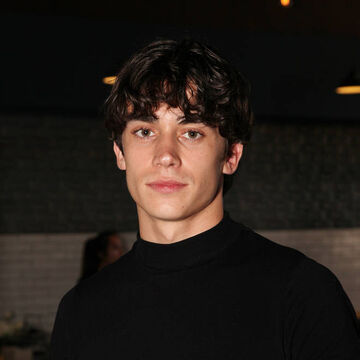 Deaken Bluman 13 Reasons Why Wiki Fandom