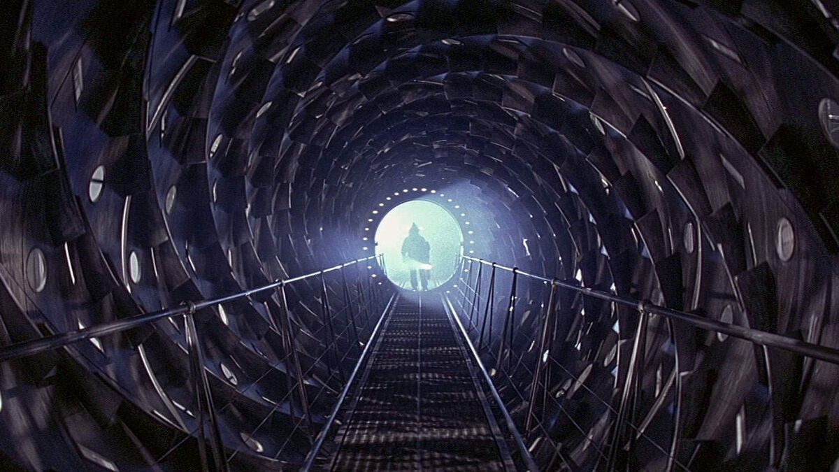 Event Horizon - Spinning Tunnel