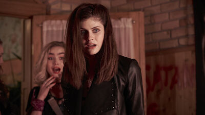 Alexandra Daddario on Pairing 80s Metal and Horror in 'We Summon the Darkness'