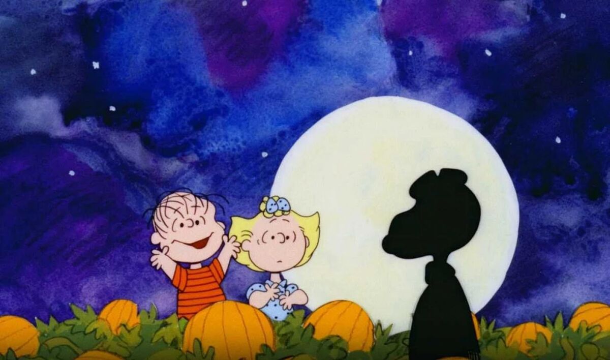 Snoopy And Charlie Brown Pumpkin Buffalo Bills Halloween Moon