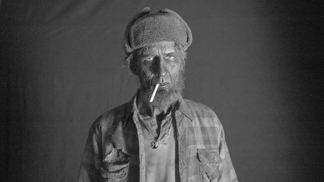 twin_peaks_robert_broski_still got a light atomic hobo