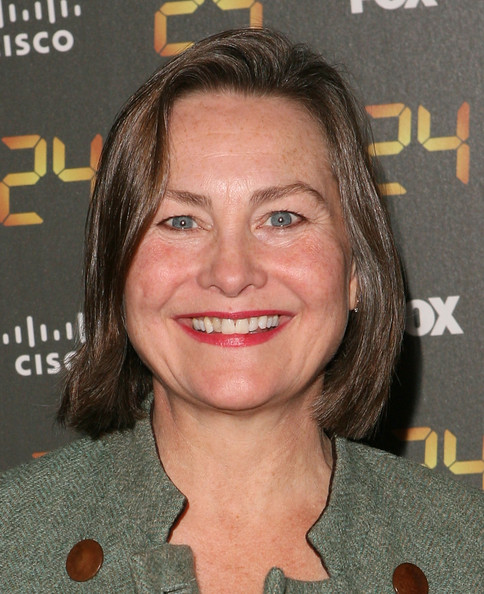 Cherry Jones kiss