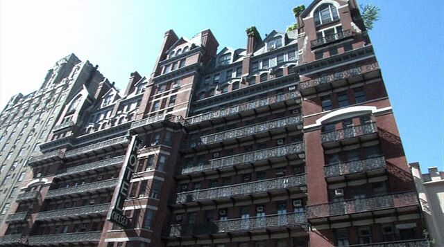 File:8x01 Chelsea Hotel.jpg