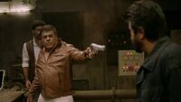 In2x13 Roshan shot
