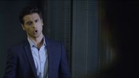 In2x14 Veer angry