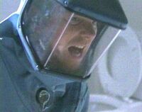 S03E03-Bauer