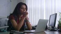 In2x07 Devyani in office