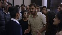 In2x17 angry guests