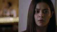 In2x08 Maya scared