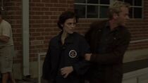 1x07 Nina jacket
