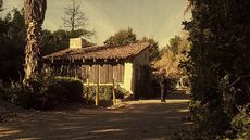 Gainescompound