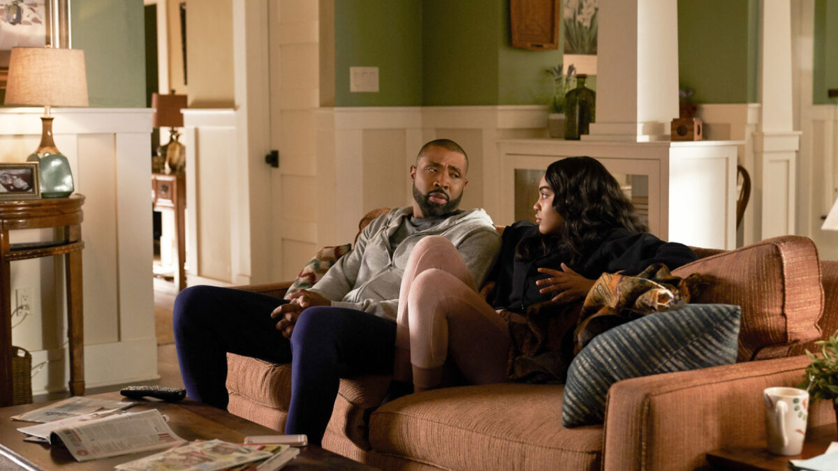 Jefferson and Jennifer Pierce in Black Lightning 