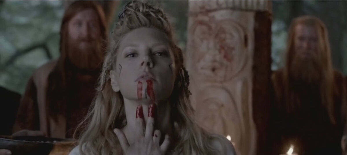 vikings-03-lagertha-sacrifice