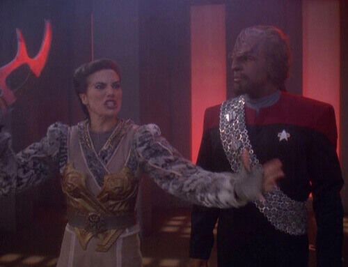 Judzea dax and Worf in the Klingon world debating