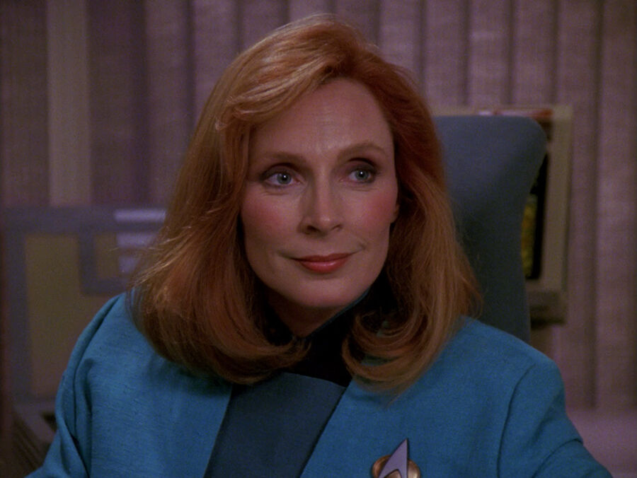 Beverly Crusher Star trek tng the next generation