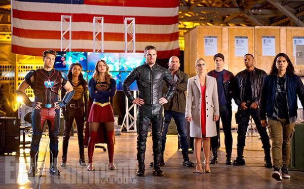 arrow-flash-supergirl-legends-crossover-images-ew-9-600x373