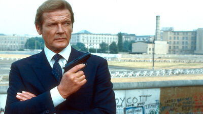 Roger Moore's Top 5 James Bond Moments