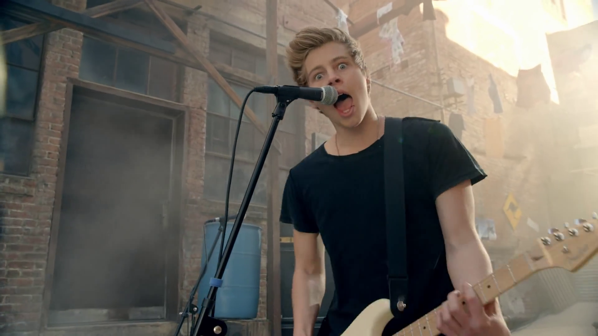 Image - 5 Seconds of Summer - She Looks So Perfect - 5 Seconds of