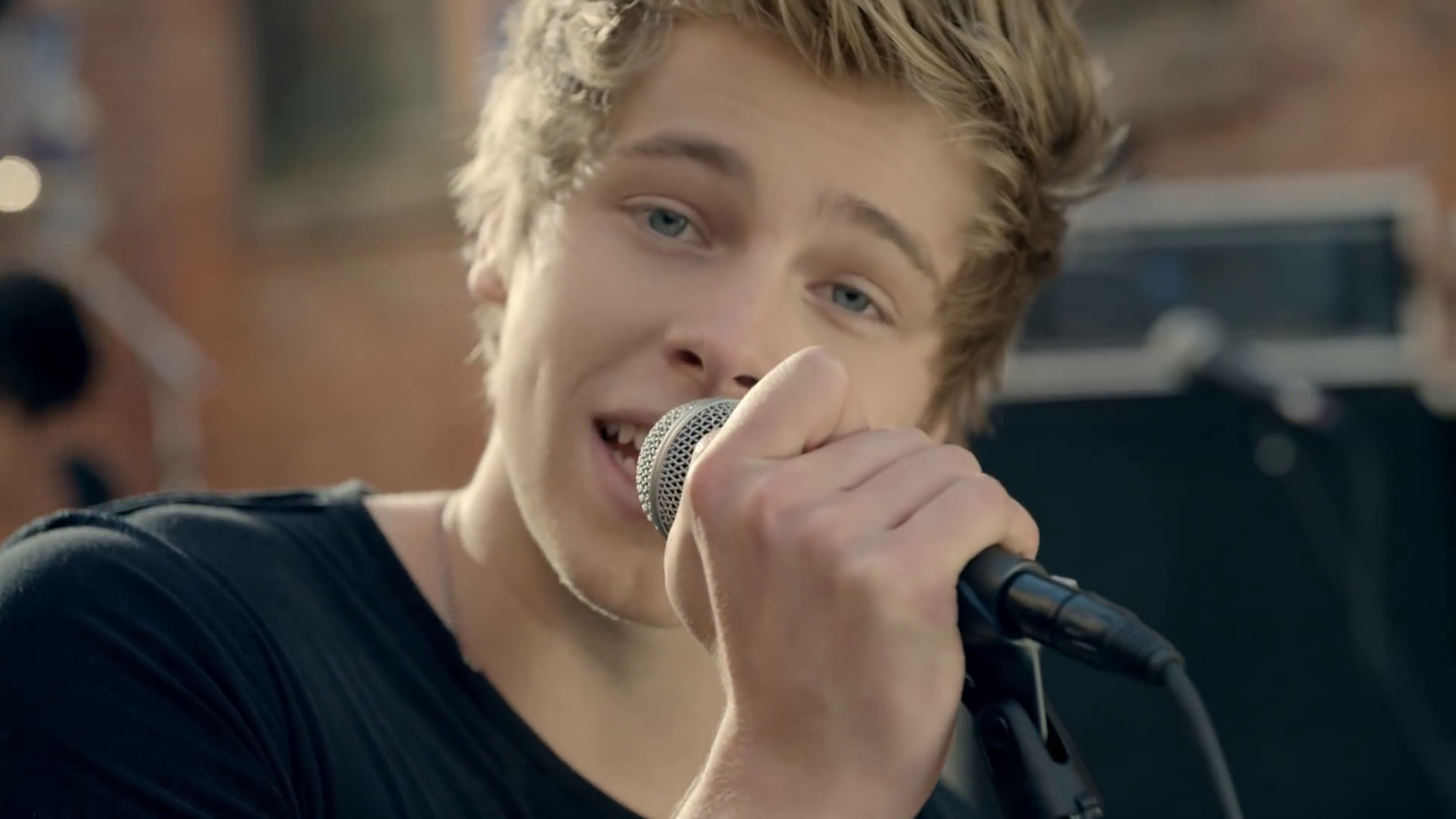 Image - 5 Seconds of Summer - She Looks So Perfect - 5 Seconds of