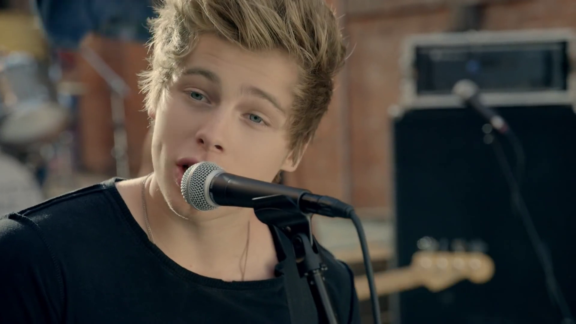 Image - 5 Seconds of Summer - She Looks So Perfect - 5 Seconds of