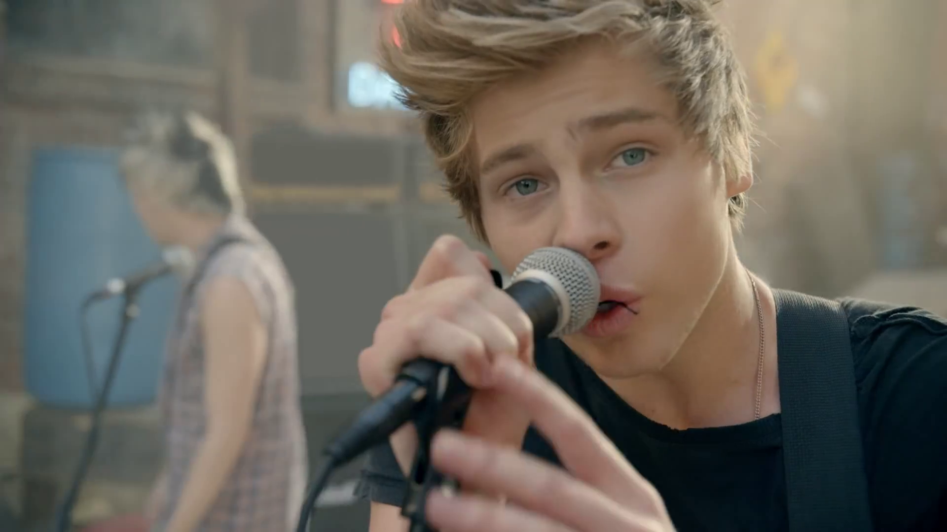 Image - 5 Seconds of Summer - She Looks So Perfect - 5 Seconds of