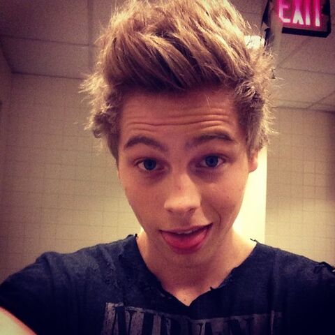 Datei:LukeHemmings.jpg