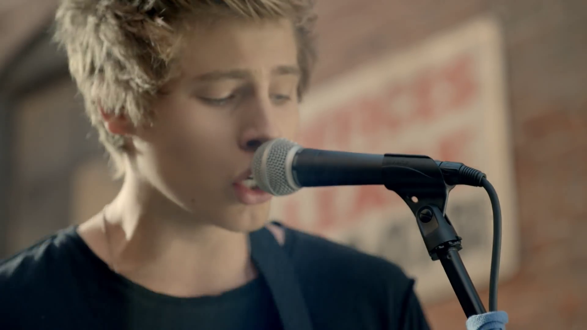 Image - 5 Seconds of Summer - She Looks So Perfect - 5 Seconds of