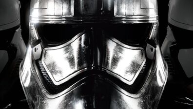 How the 'Phasma' Novel Connects to 'Star Wars: The Last Jedi'