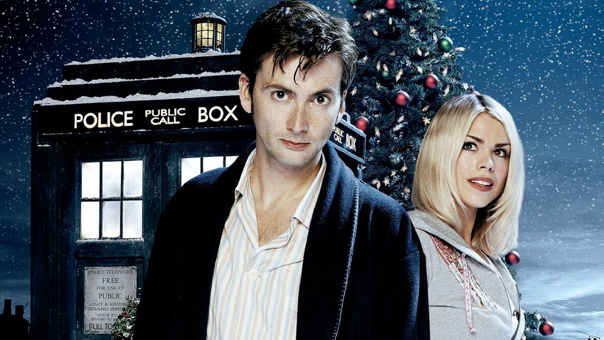 David Tennant companion and TARDIS with Christmas Tree in the background Doctor Who