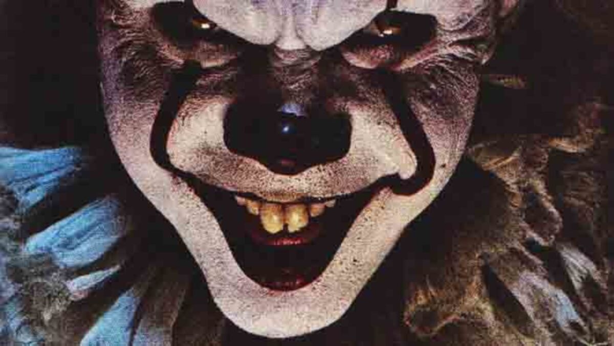 pennywise it killer clowns feature