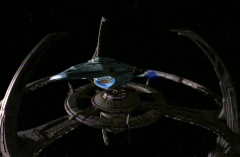 Voyager departs Deep Space Nine