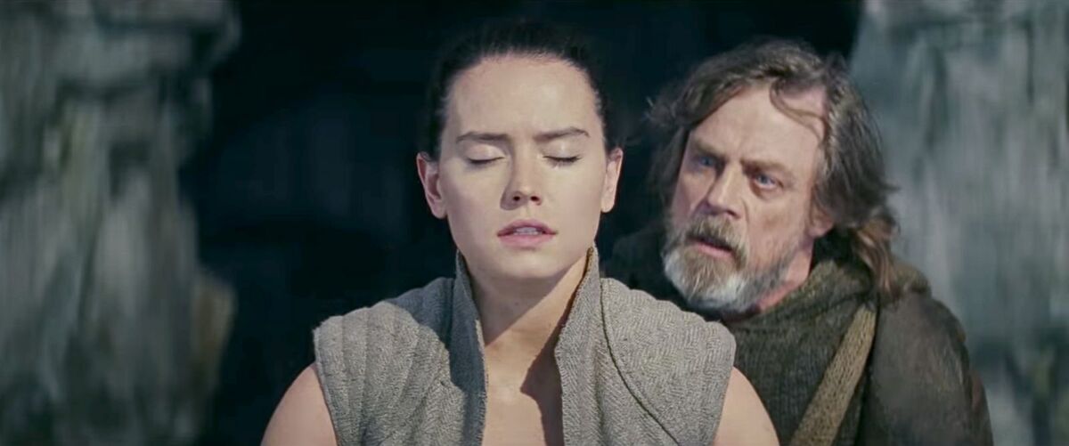 Luke Skywalker teaches Rey 