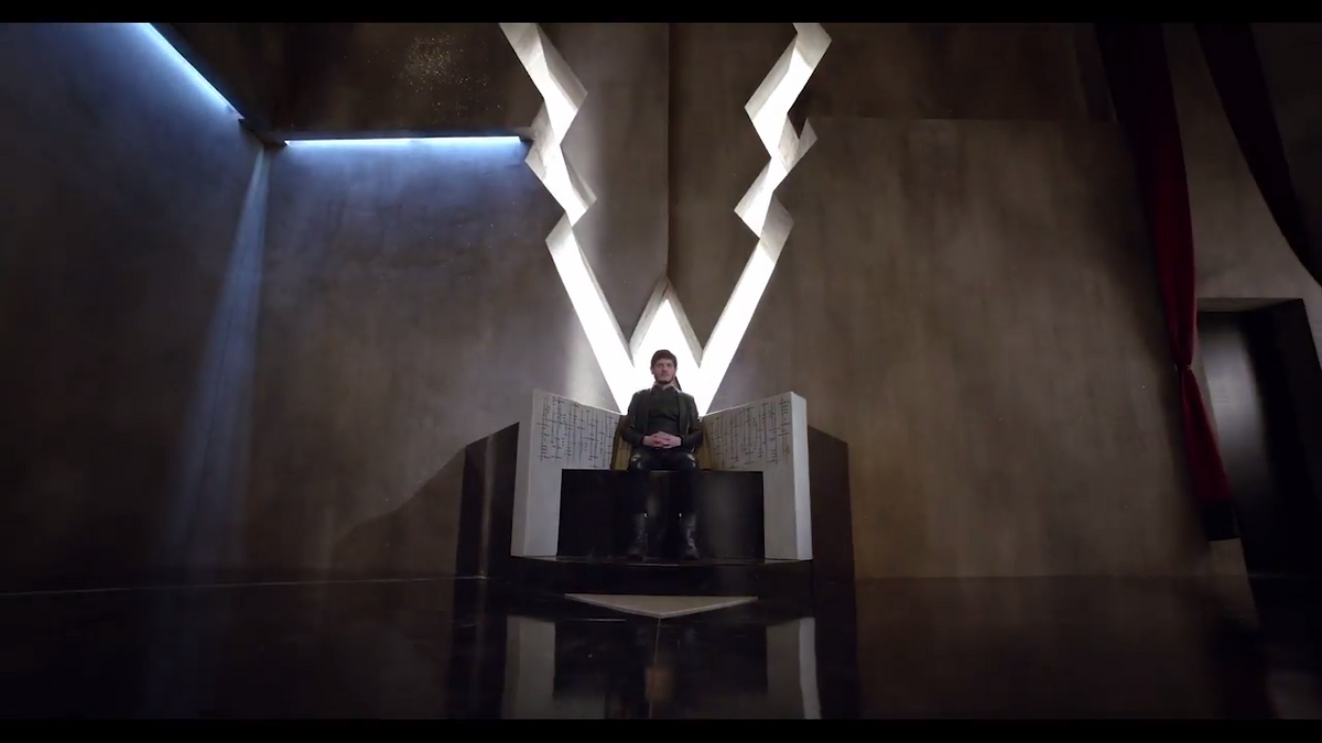 Inhumans_throne room