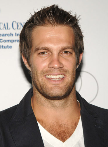 Geoff Stults Geoff Stults