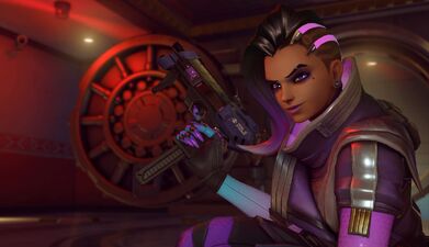 'Overwatch': Sombra Hero Guide - How to Play as the Elusive Hacker