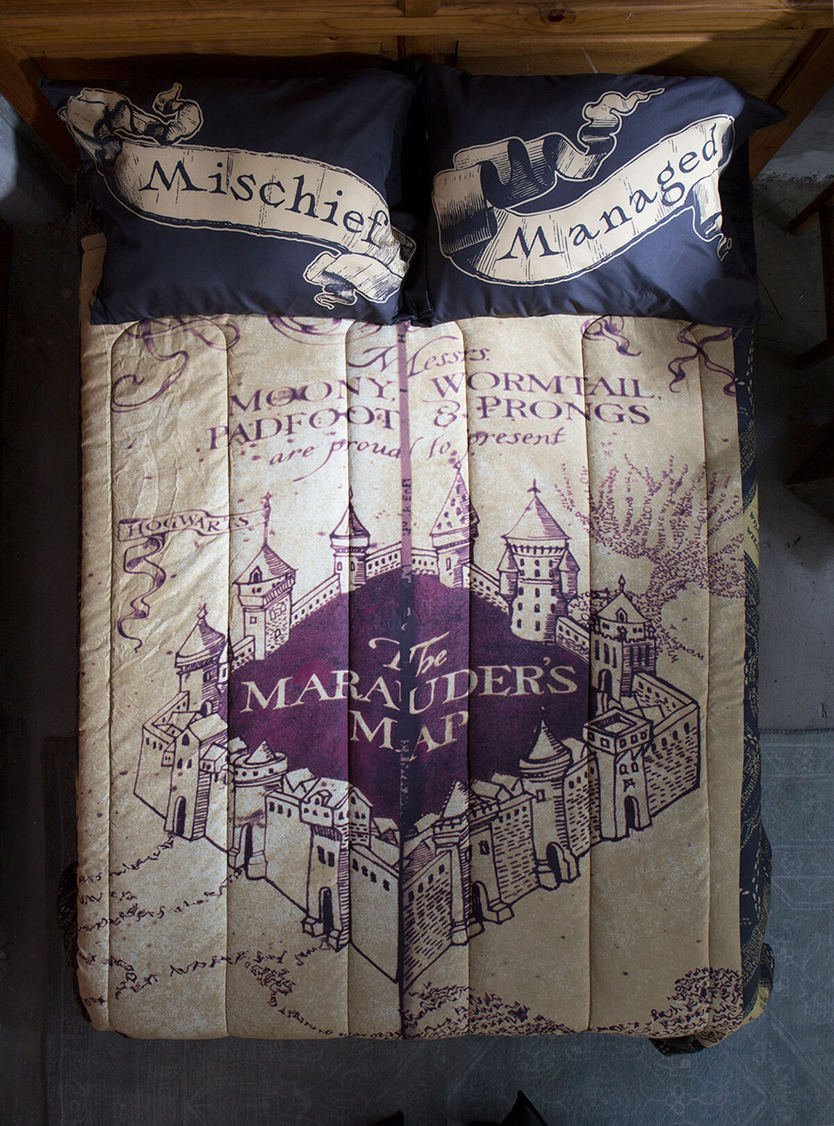 travel-to-hogwarts-with-these-harry-potter-gifts-fandom