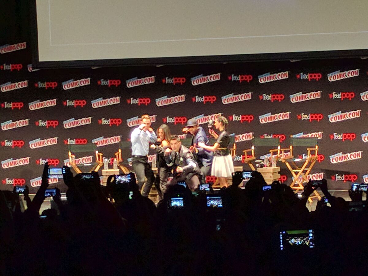 Power Rangers NYCC  pose
