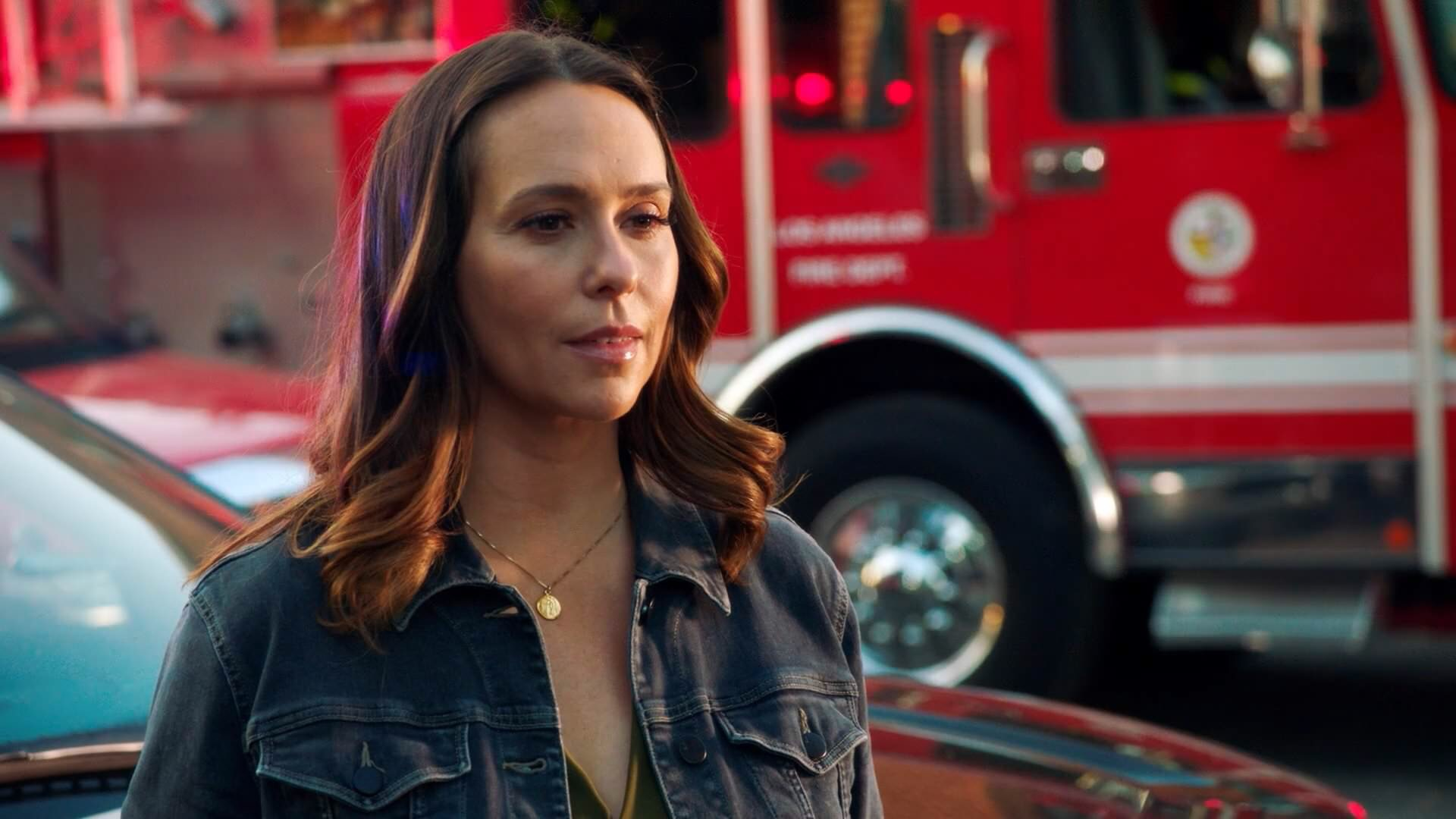 Awful People | 9-1-1 Wiki | Fandom