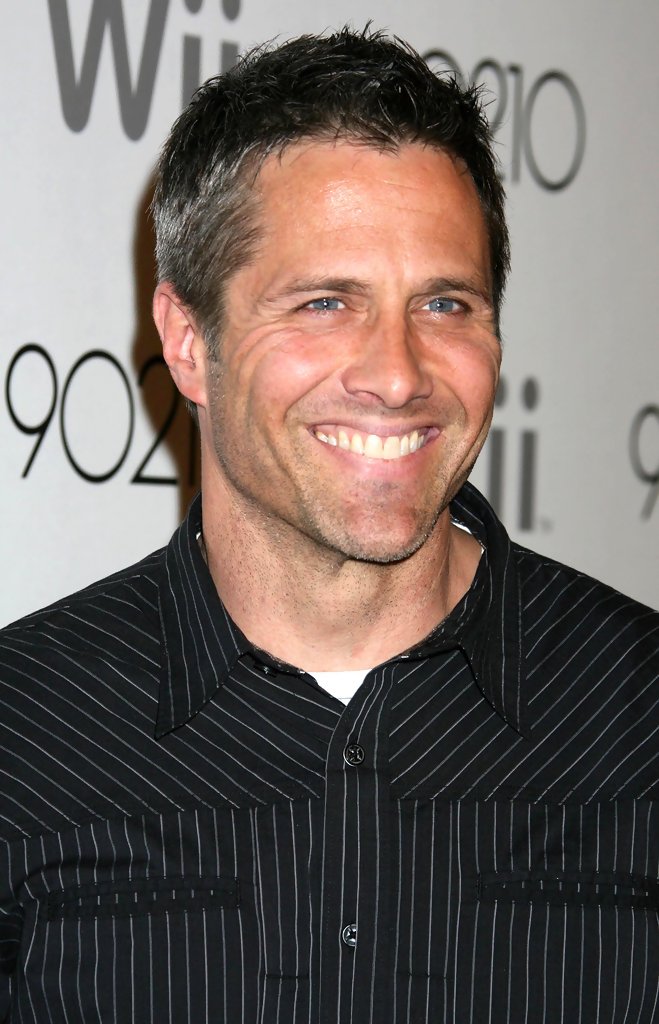Rob Estes 90210 USA Wiki FANDOM powered by Wikia