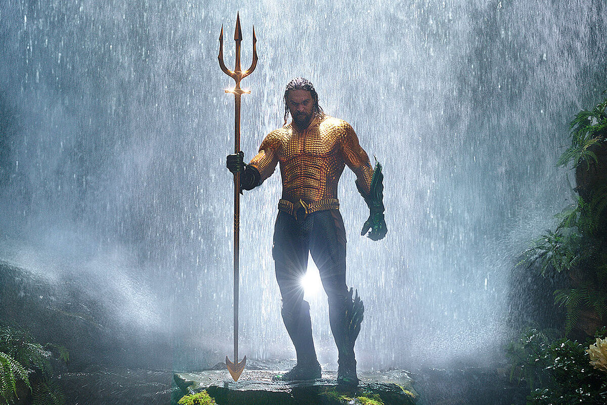 momoa-aquaman-classic-costume