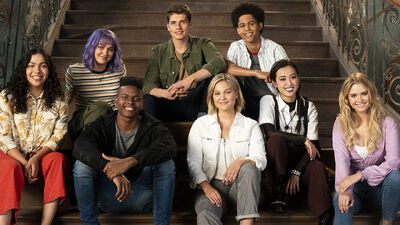 'Runaways' and 'Cloak & Dagger' Casts Preview a Big Marvel TV Crossover