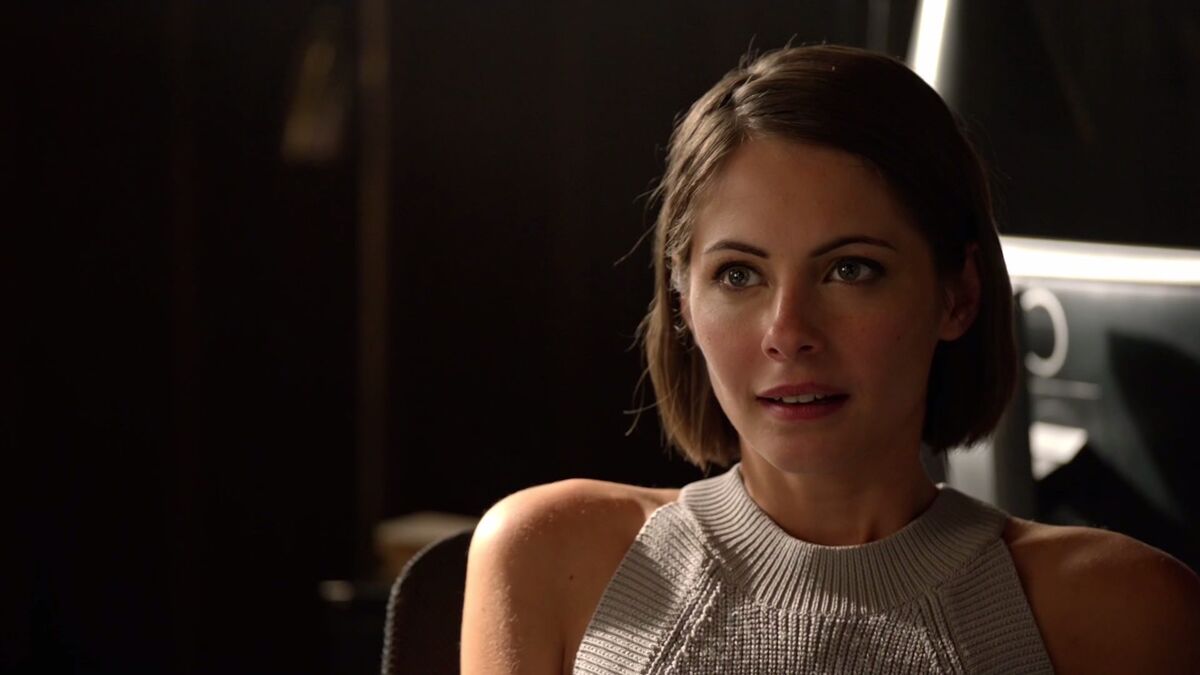 arrow thea queen played by Willa Holland